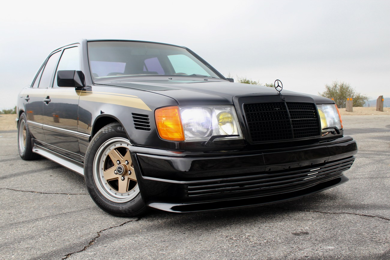 L*g様 ベンツW124 300Eコンプレッサー0031317001 Twin-Turbo 1986 Mercedes-Benz 300E Zender 5-Speed For Sale | The