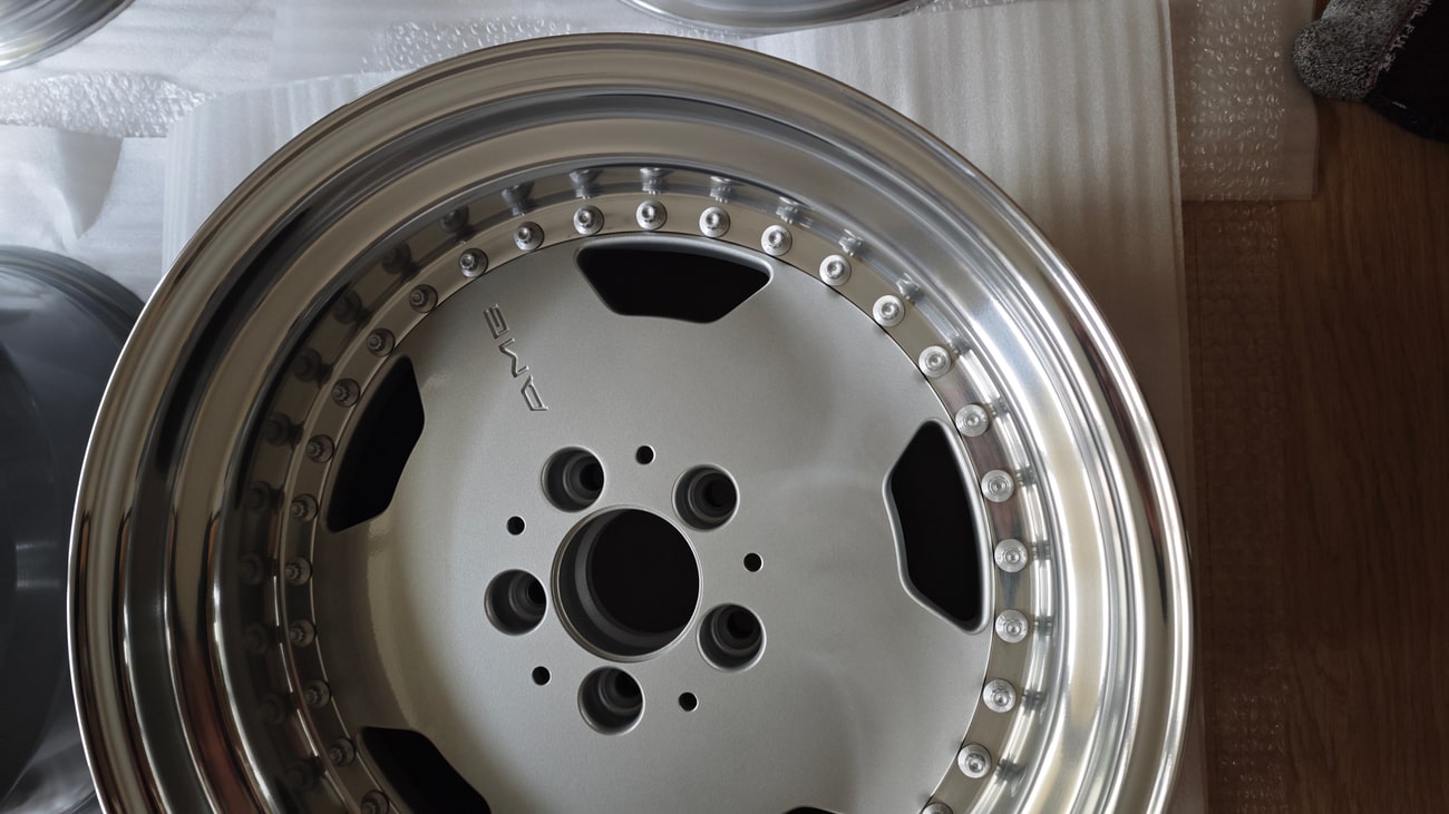Single Rear 3-Piece AMG Aero III ET5 Wheel by OZ Racing For