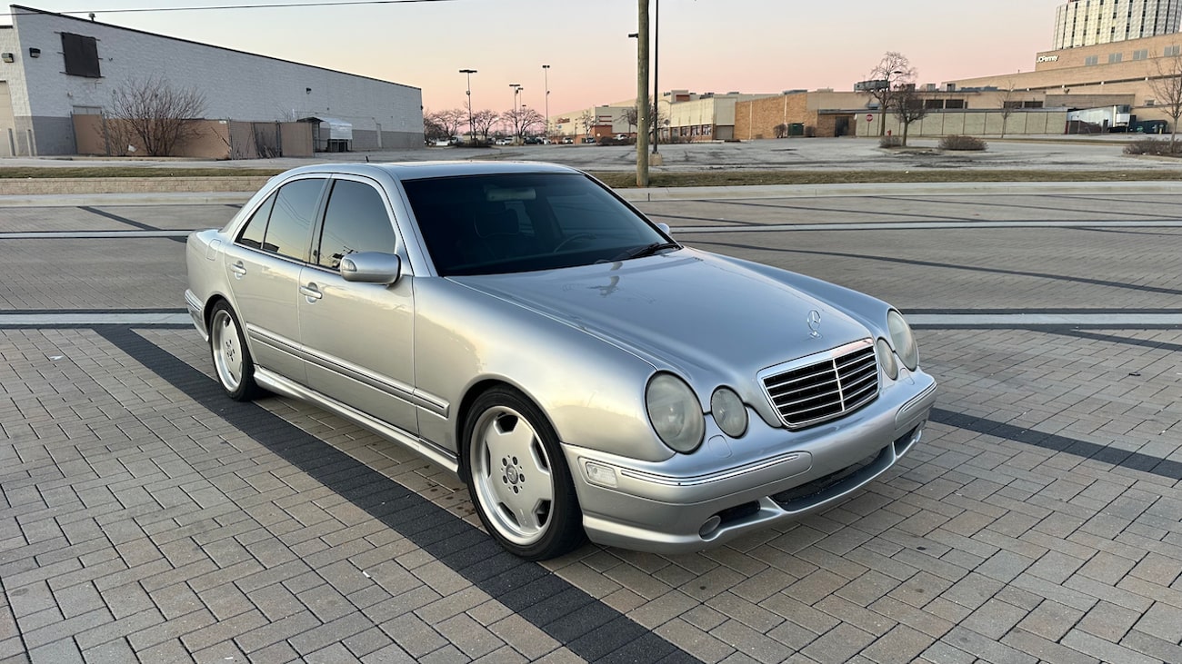 [お値下げ] ベンツAMG E55(W210) リアエンブレム 純正 リアエンブレム AMG (新デザイン) メルセデスベンツ 全般