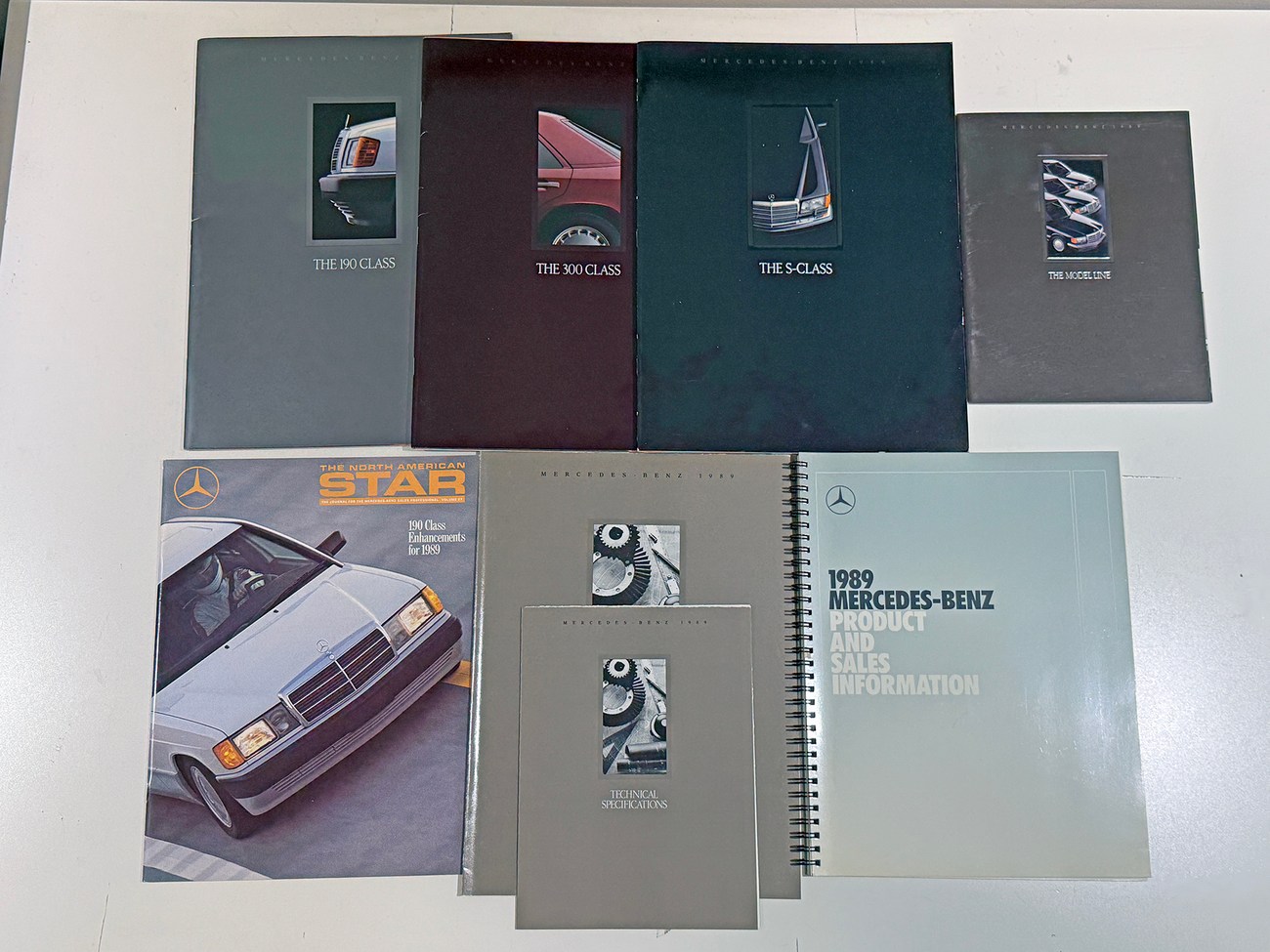 Collection of Mercedes-Benz Literature & Press Kits For Sale | The
