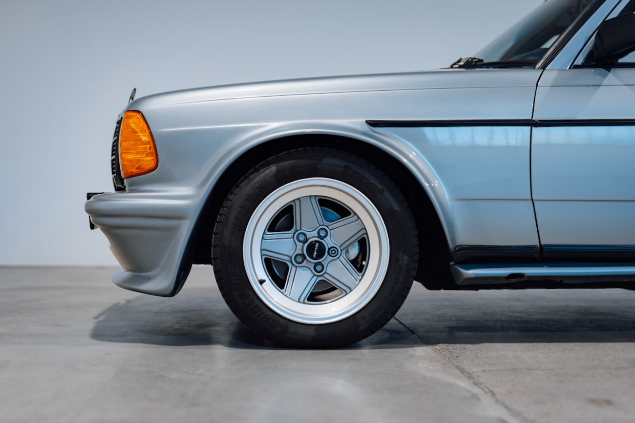 tamo2320　 Mercedes-Benz 280TE 1/18 8150ee03290dd2fdd278714ad90b7f