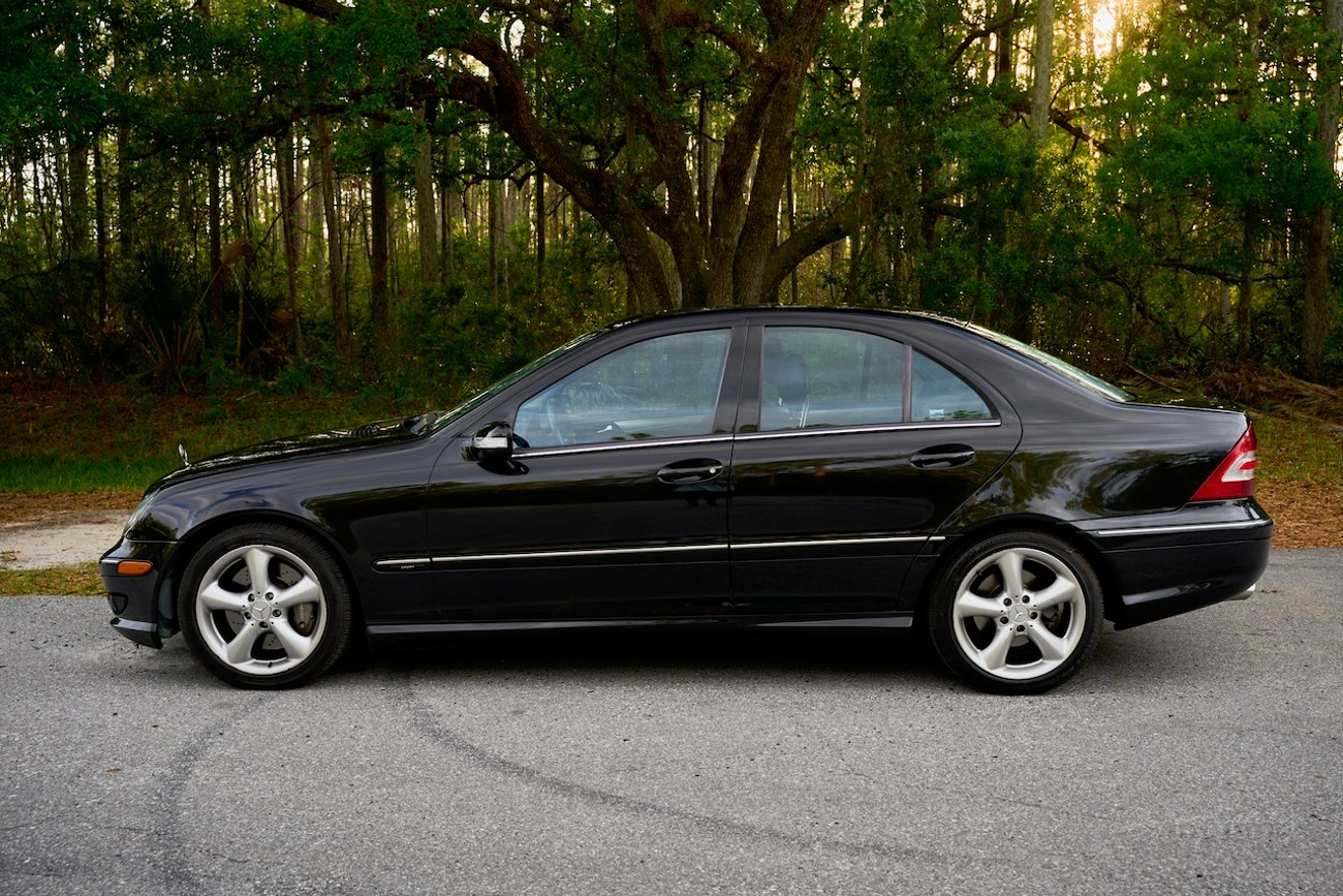 42k-Mile 2005 Mercedes-Benz C320 Sport For Sale | The MB Market