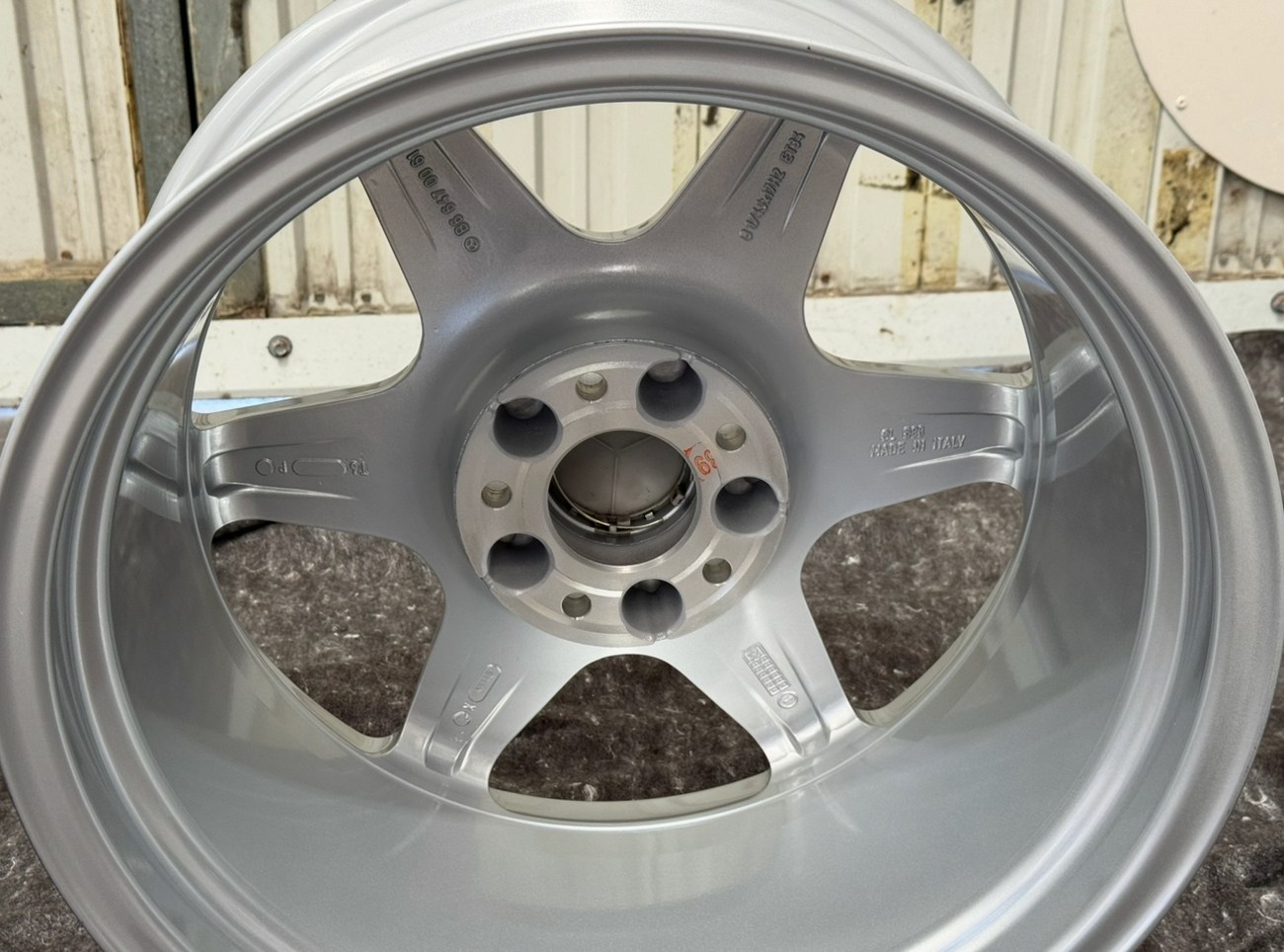 NO RESERVE: NOS 17
