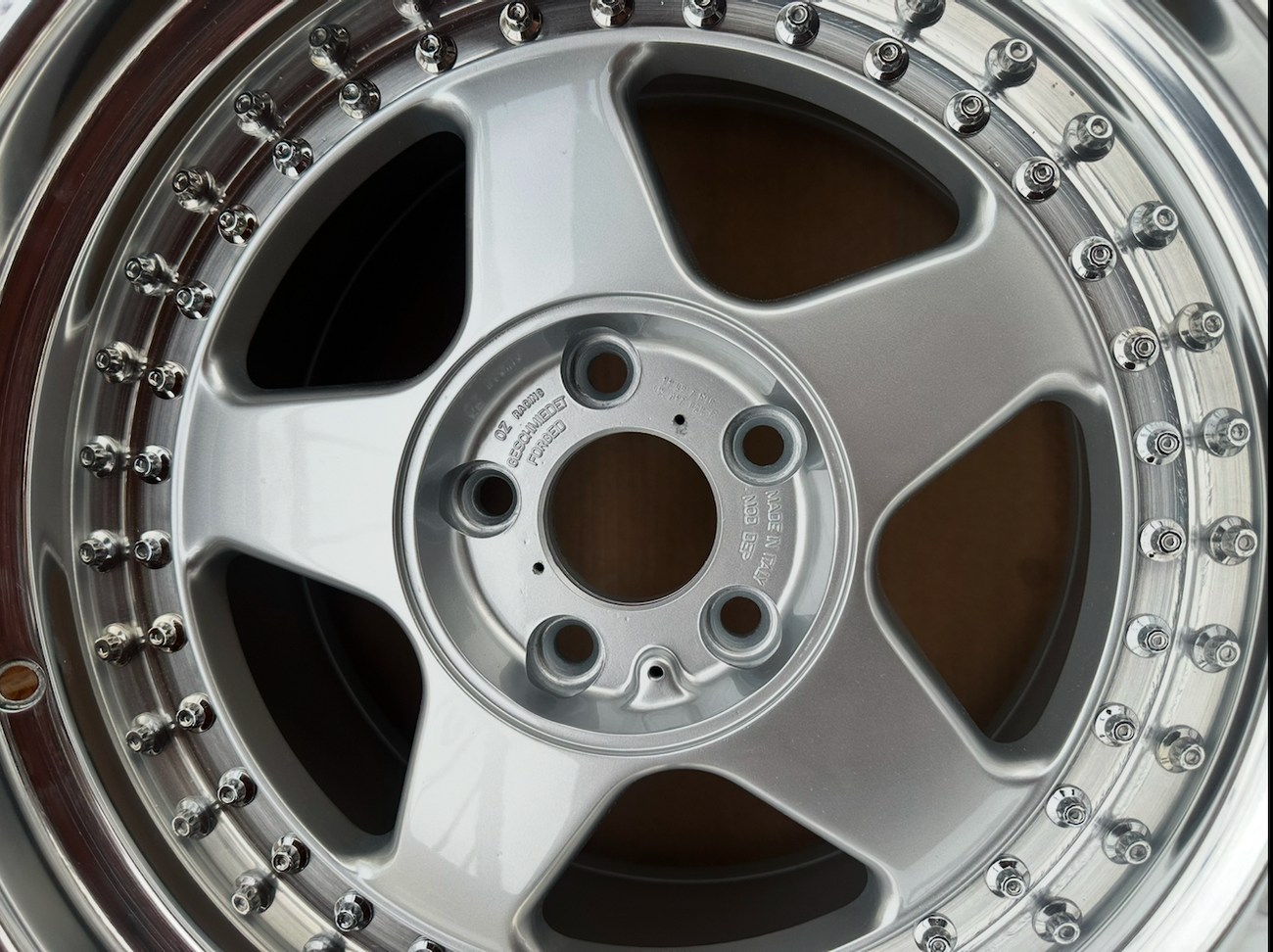 Staggered 3-Piece 17