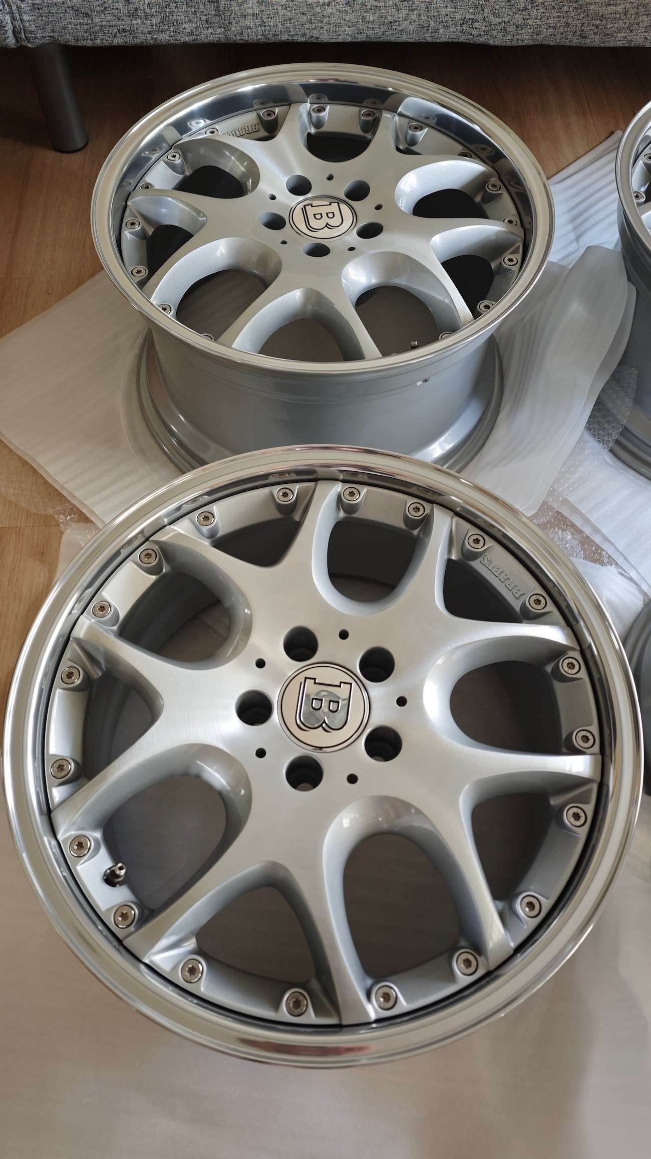 Staggered 2-Piece 18