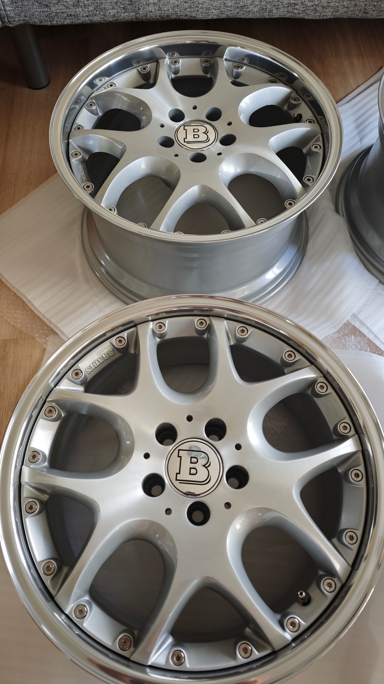 Staggered 2-Piece 18