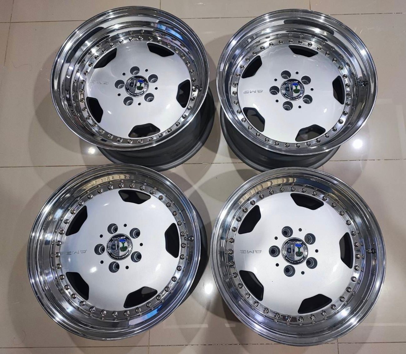 Custom Staggered 3-Piece 17