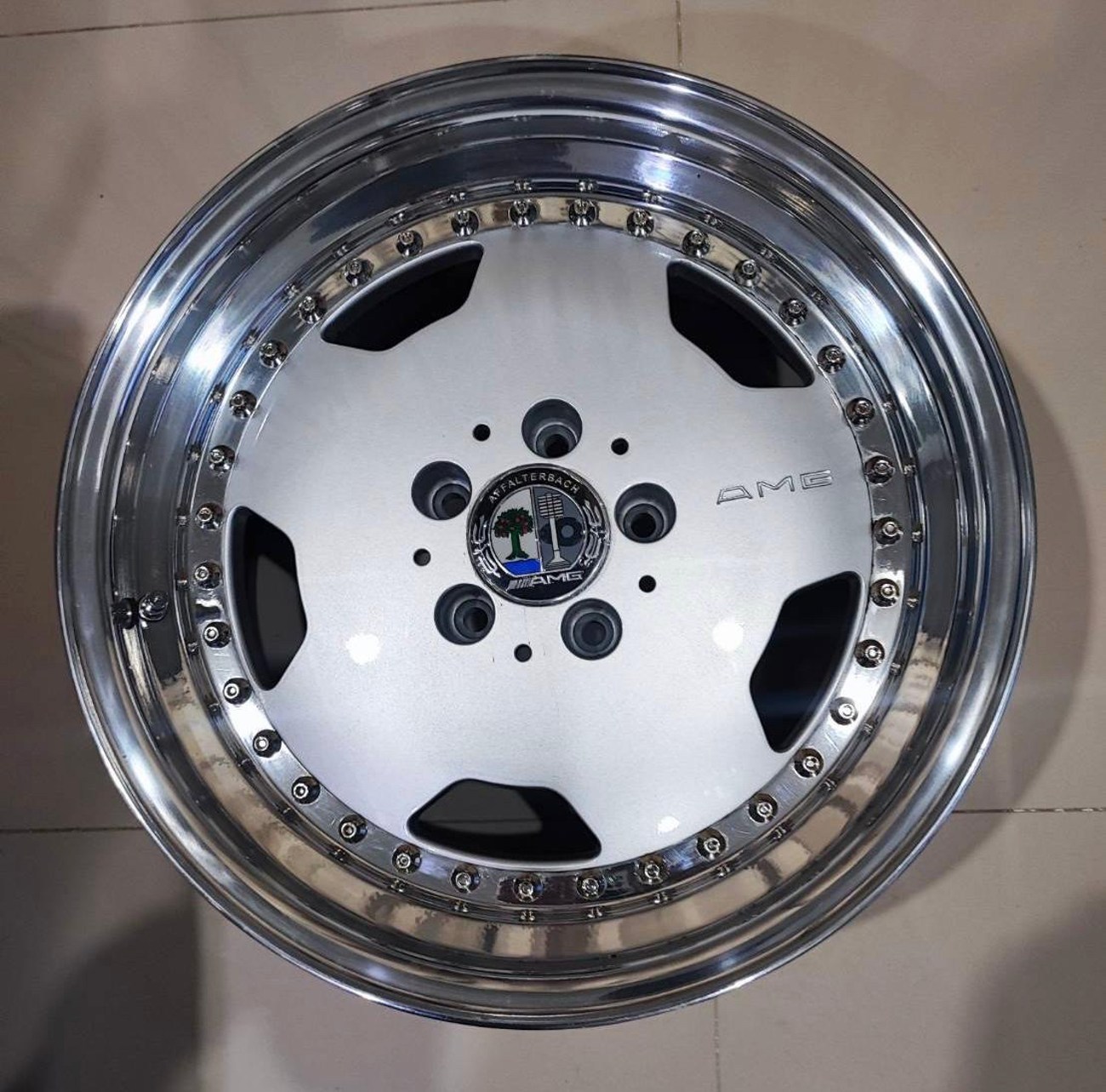 Custom Staggered 3-Piece 17