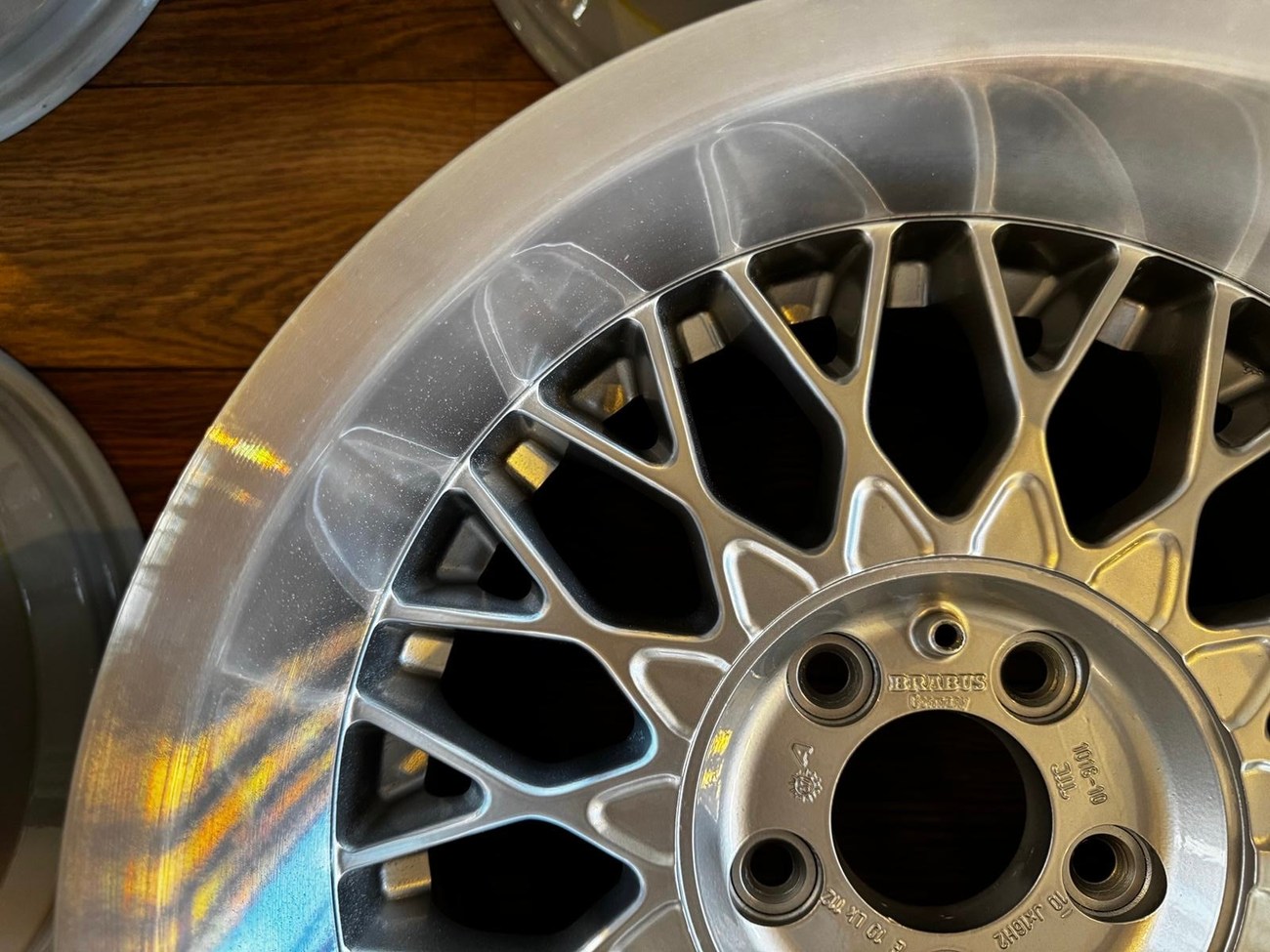 Works Mesh Rims Staggered 16