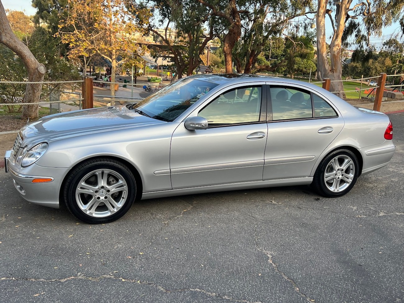 Extraordinary 2004 Mercedes E500 For Sale Gallery