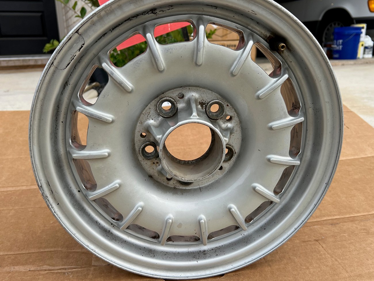 No Reserve Authentic Mercedes Benz Bundt Wheels For Sale The Mb Market