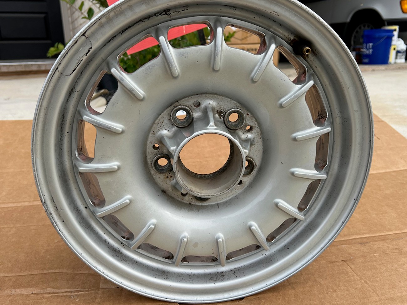 Mercedes-Benz 14 Inch Bundt Chrome Wheel Center Cap – Set Of 4 – Fits R107, W108, W123, W126