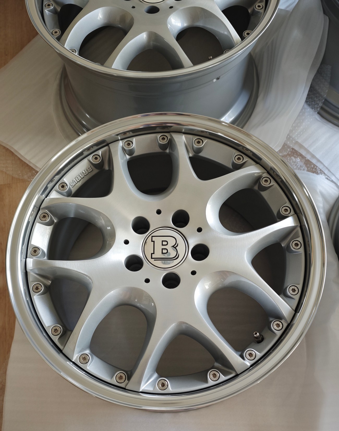 Staggered 2-Piece 18