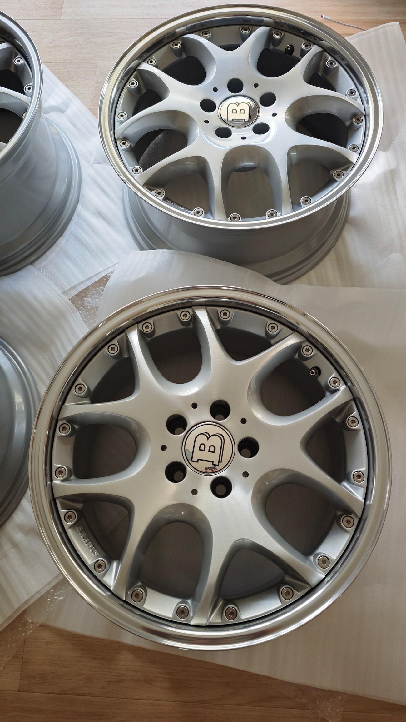Staggered 2-Piece 18