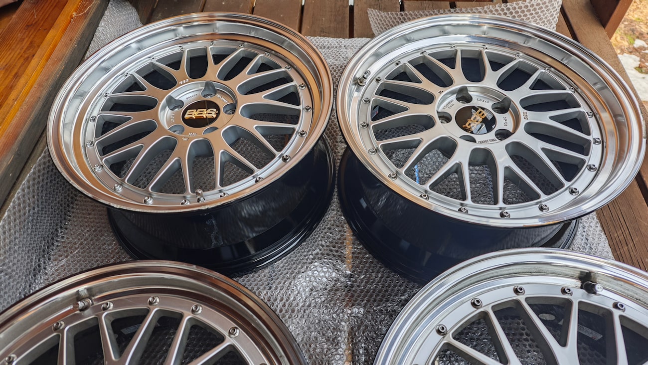 Staggered 2-Piece 18