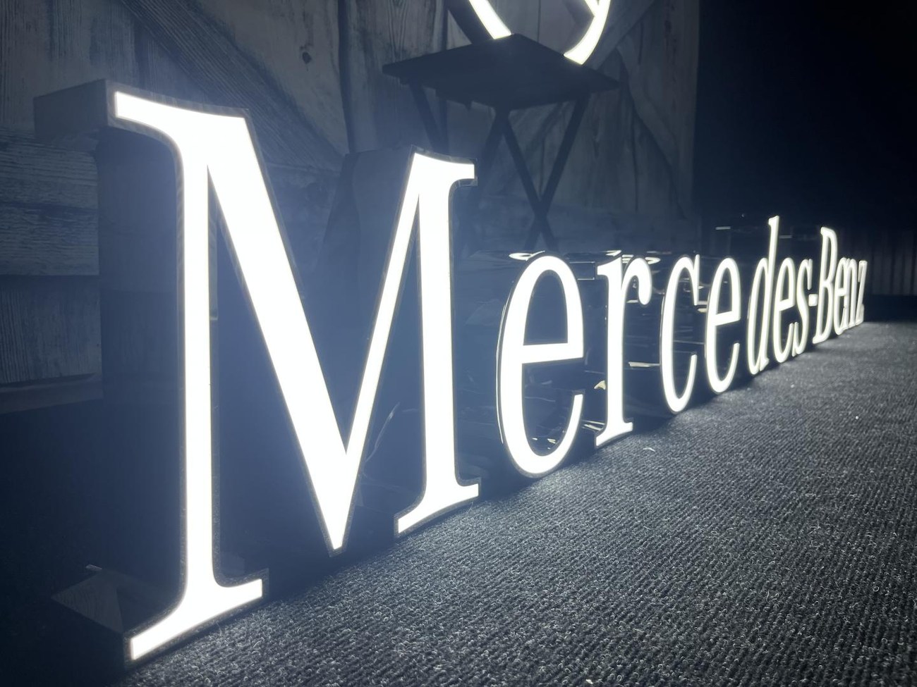 NO RESERVE: Original Mercedes-Benz Promotional Illuminated Sign For ...