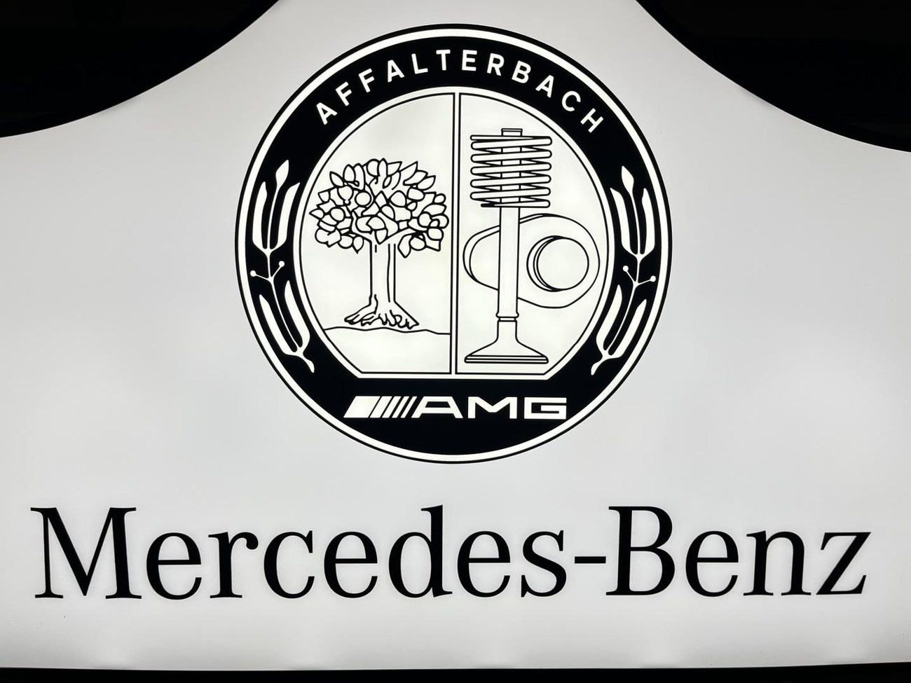 NO RESERVE: Original Mercedes-Benz/AMG Promotional Illuminated Sign For ...