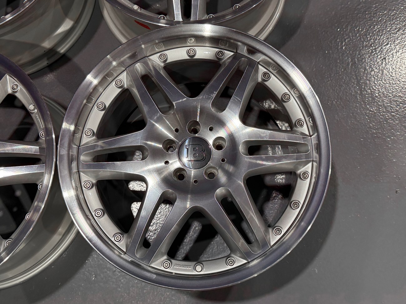 NOS Staggered 2-Piece 20