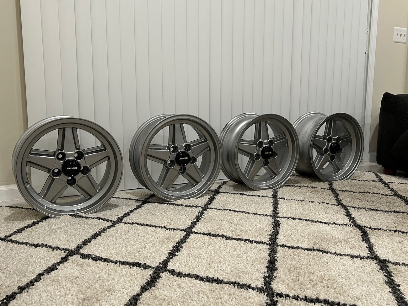 Ronal R9 Look Staggered 16