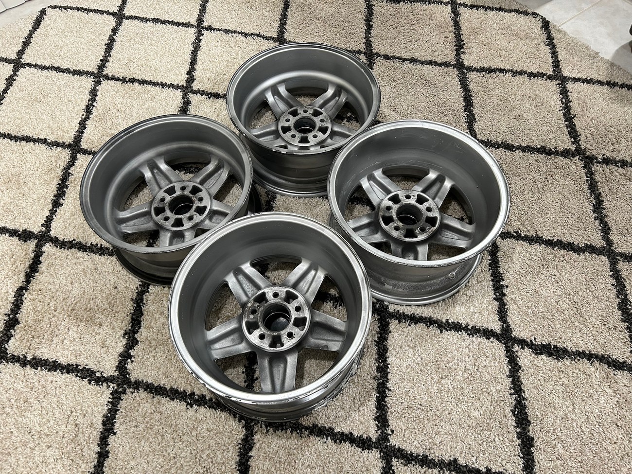Ronal R9 Amg Staggered 16