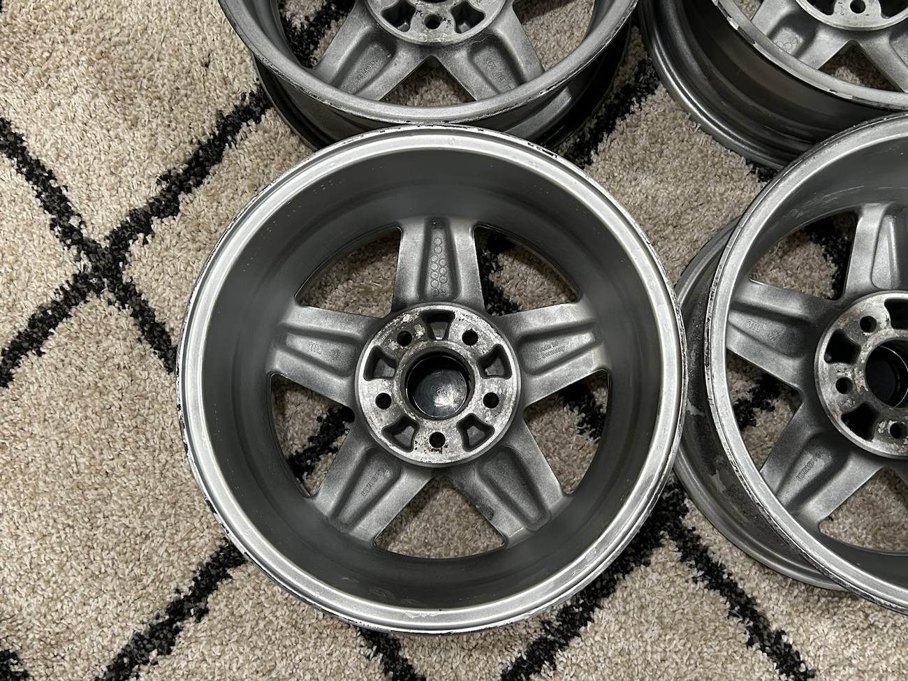 Staggered 16