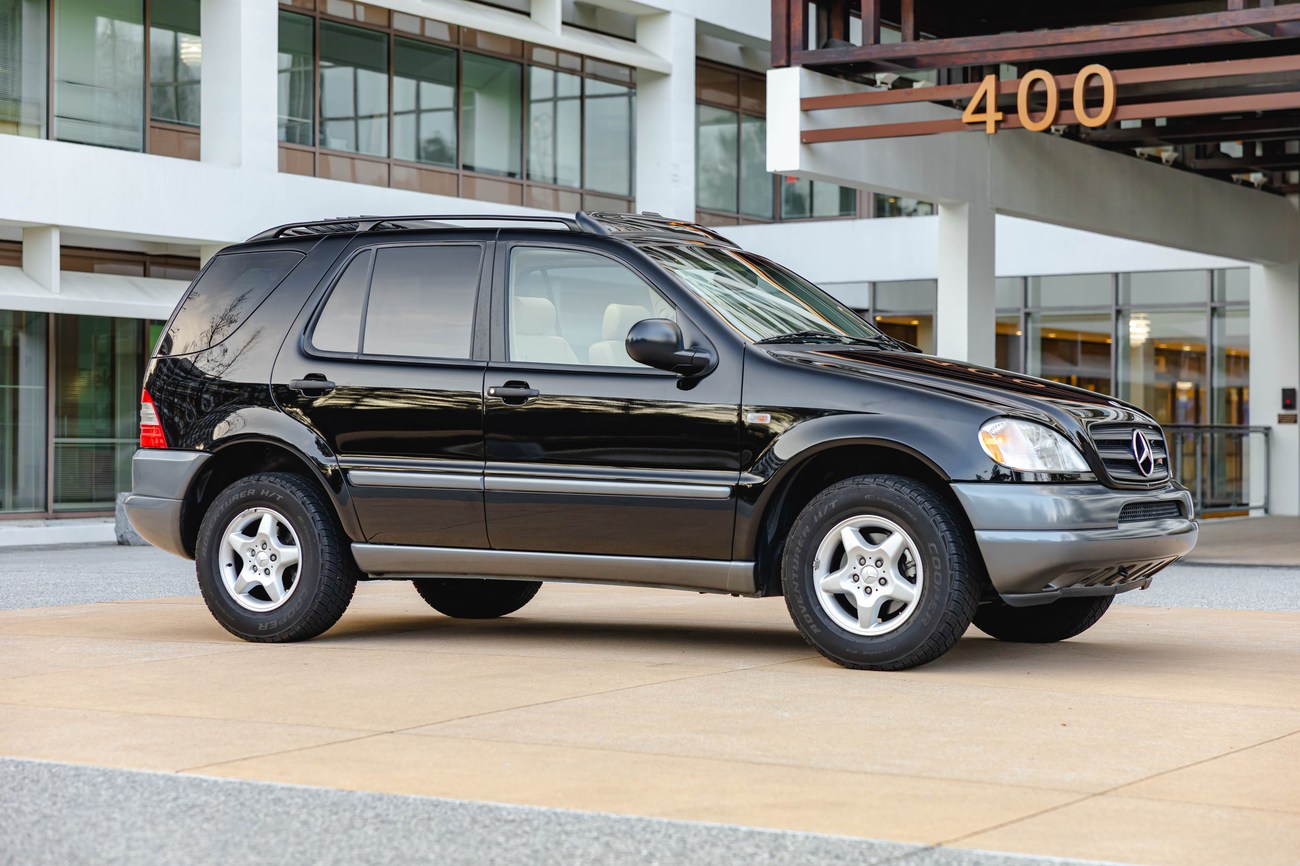 Mercededs Ml320 NO RESERVE: 1999 Mercedes-Benz ML320 w/53k Miles For Sale | The MB Market