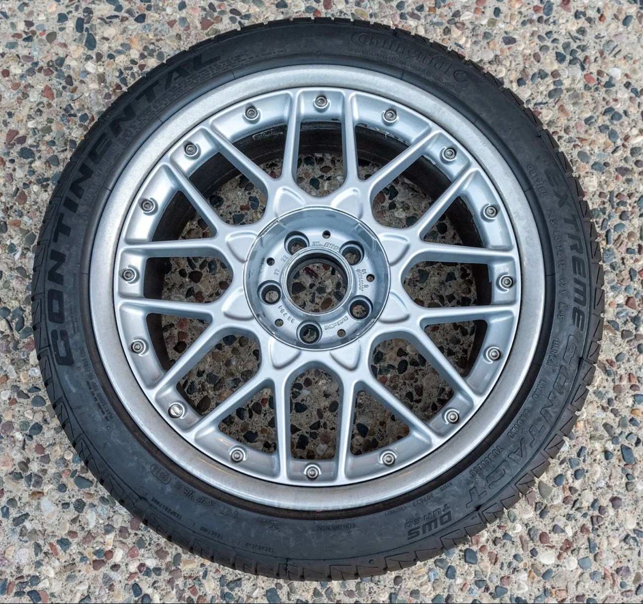 Staggered 2-Piece 18