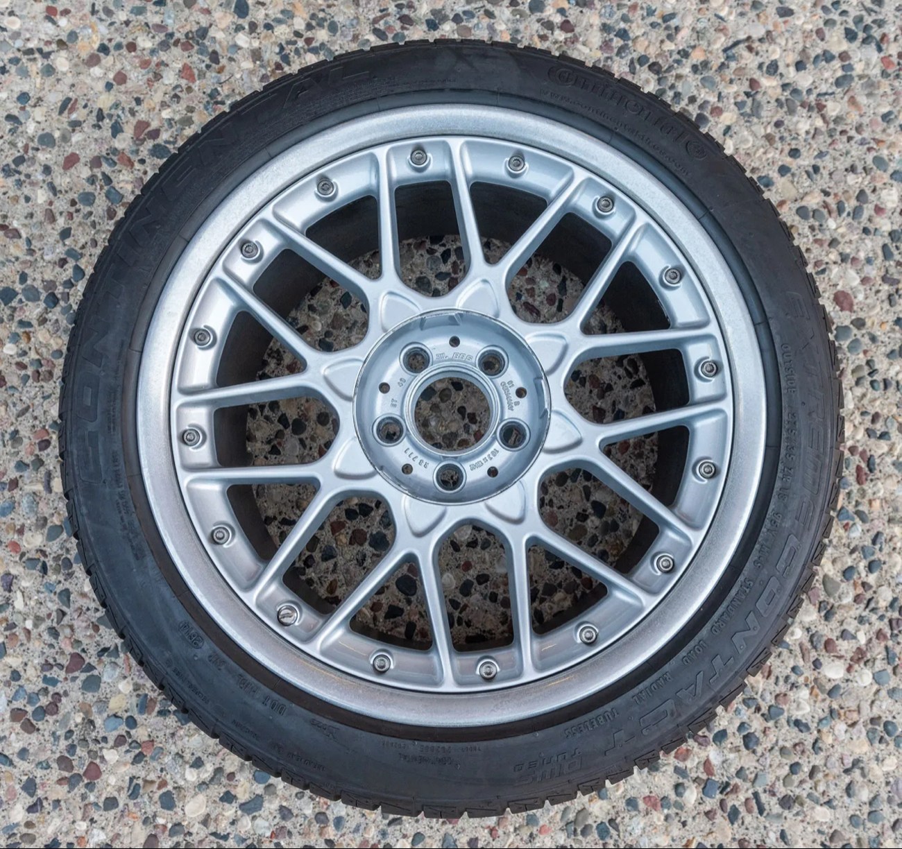 Staggered 2-Piece 18