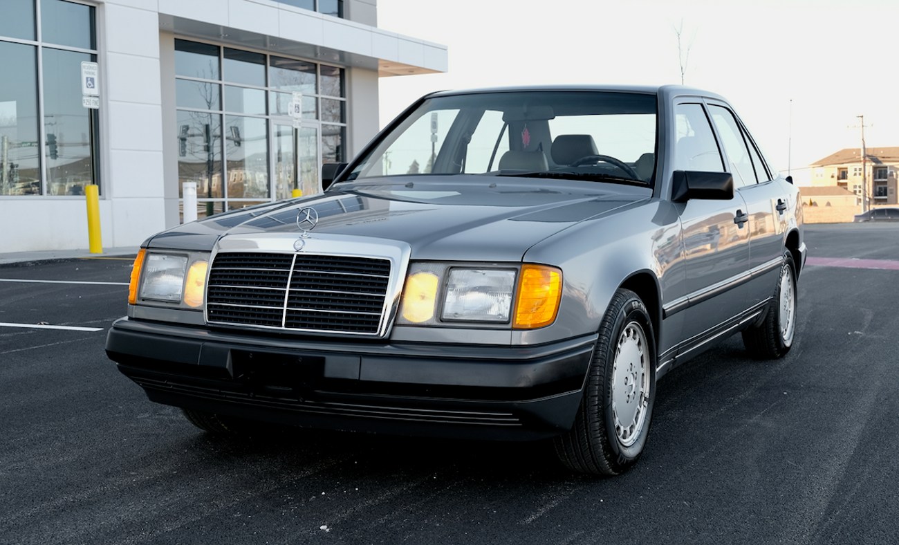 1988 Mercedes-benz 260e W 26k Miles For Sale 