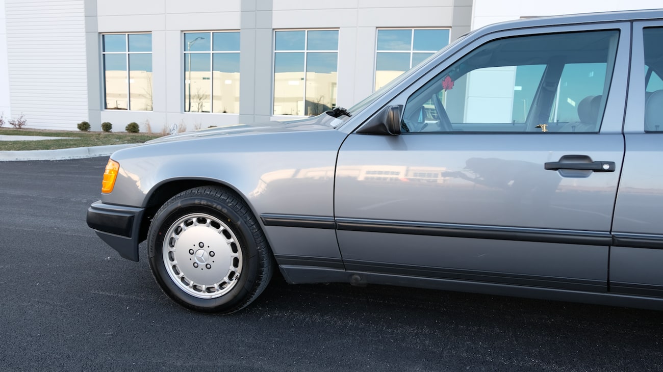 1988 Mercedes-Benz 260E w/26k Miles For Sale | The MB Market