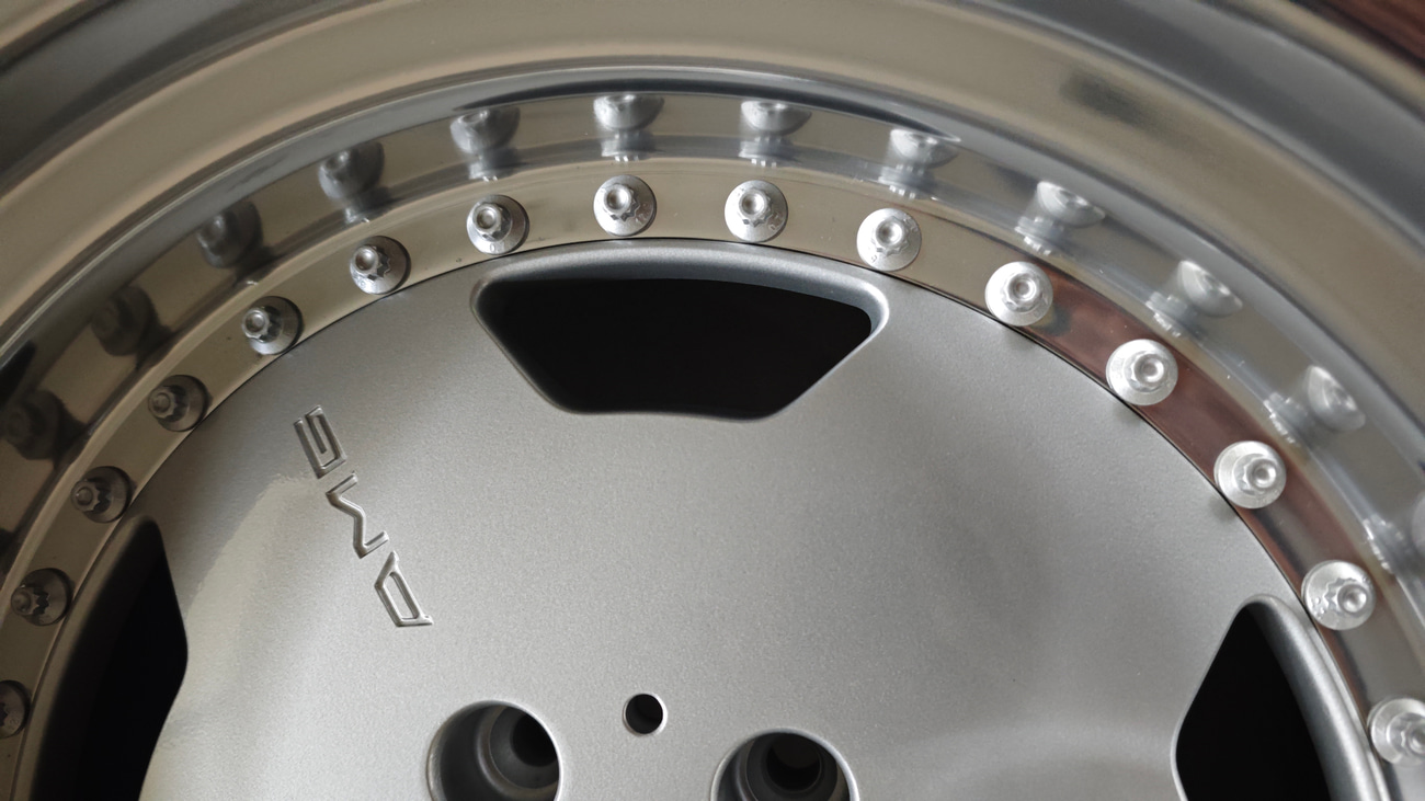 Single Rear 3-Piece AMG Aero III ET5 Wheel by OZ Racing For Sale