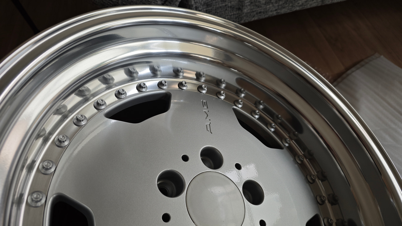 Single Rear 3-Piece AMG Aero III ET5 Wheel by OZ Racing For Sale