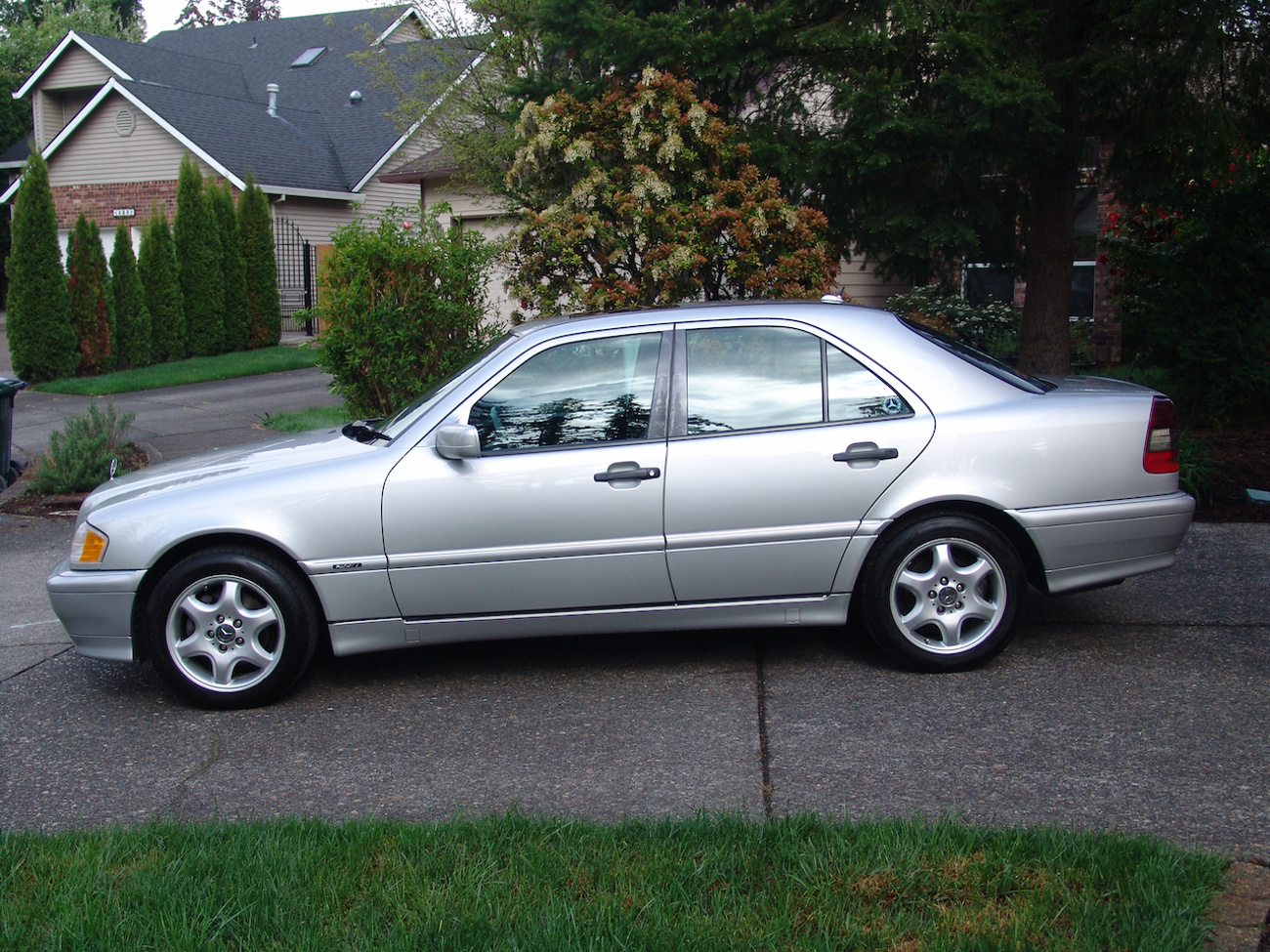 One-Owner 2000 Mercedes-Benz C230 Kompressor 