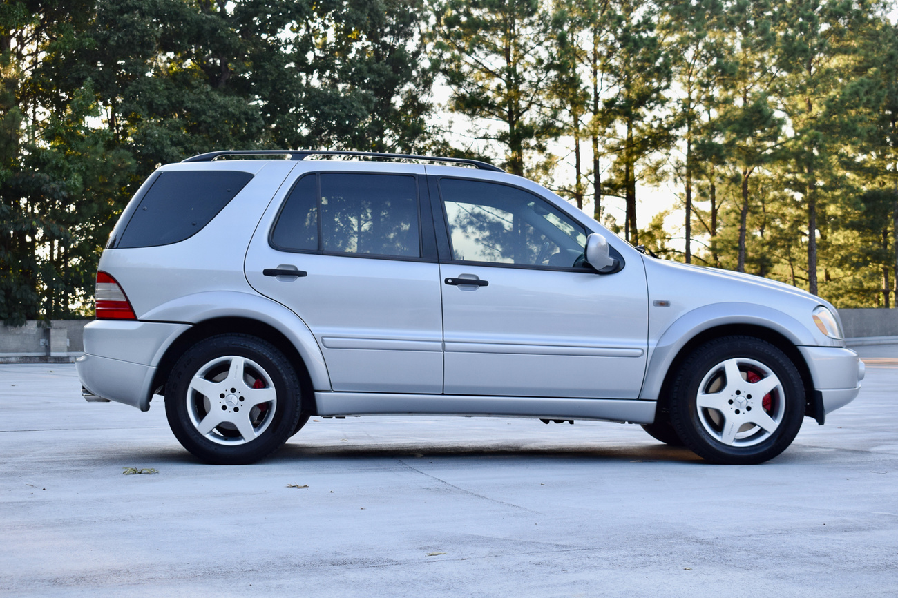 Ml55 Front NO RESERVE: 2001 Mercedes-Benz ML55 AMG For Sale | The MB Market