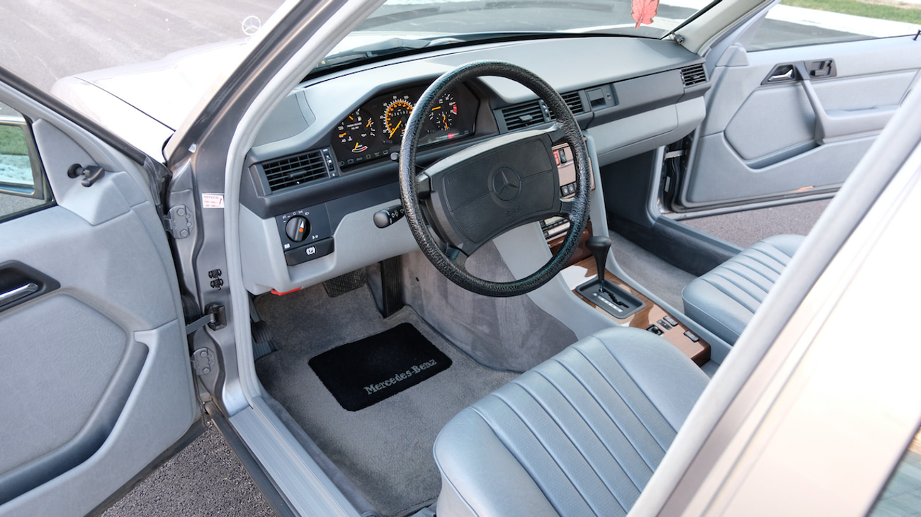 1988 Mercedes-Benz 260E w/26k Miles For Sale | The MB Market
