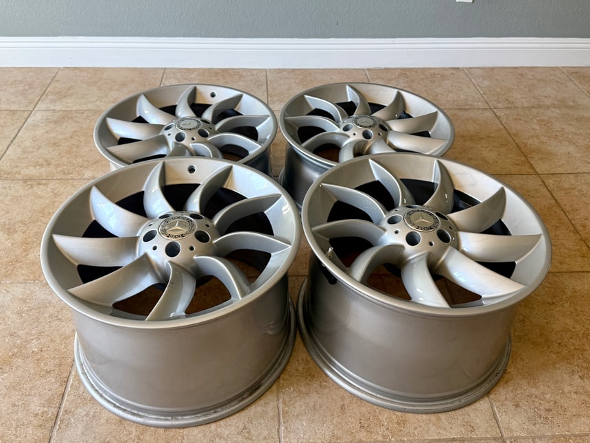 auction image