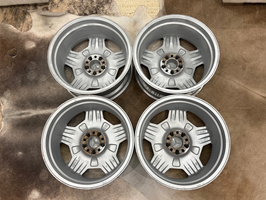 auction image