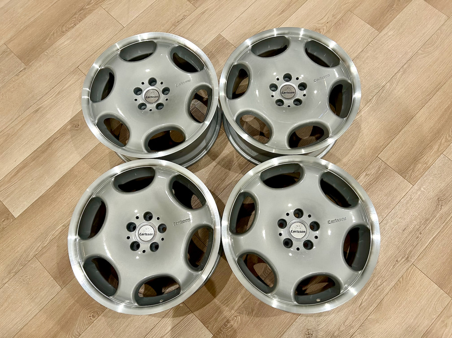 featured auction
