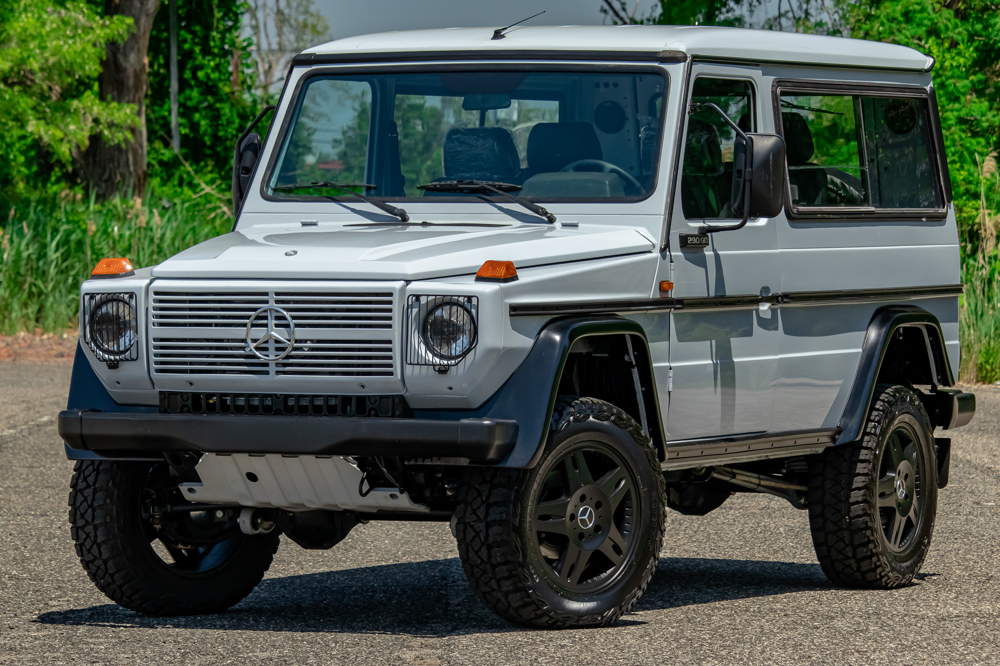 1994 Mercedes-Benz 290GD LWB — photo 1 of 40