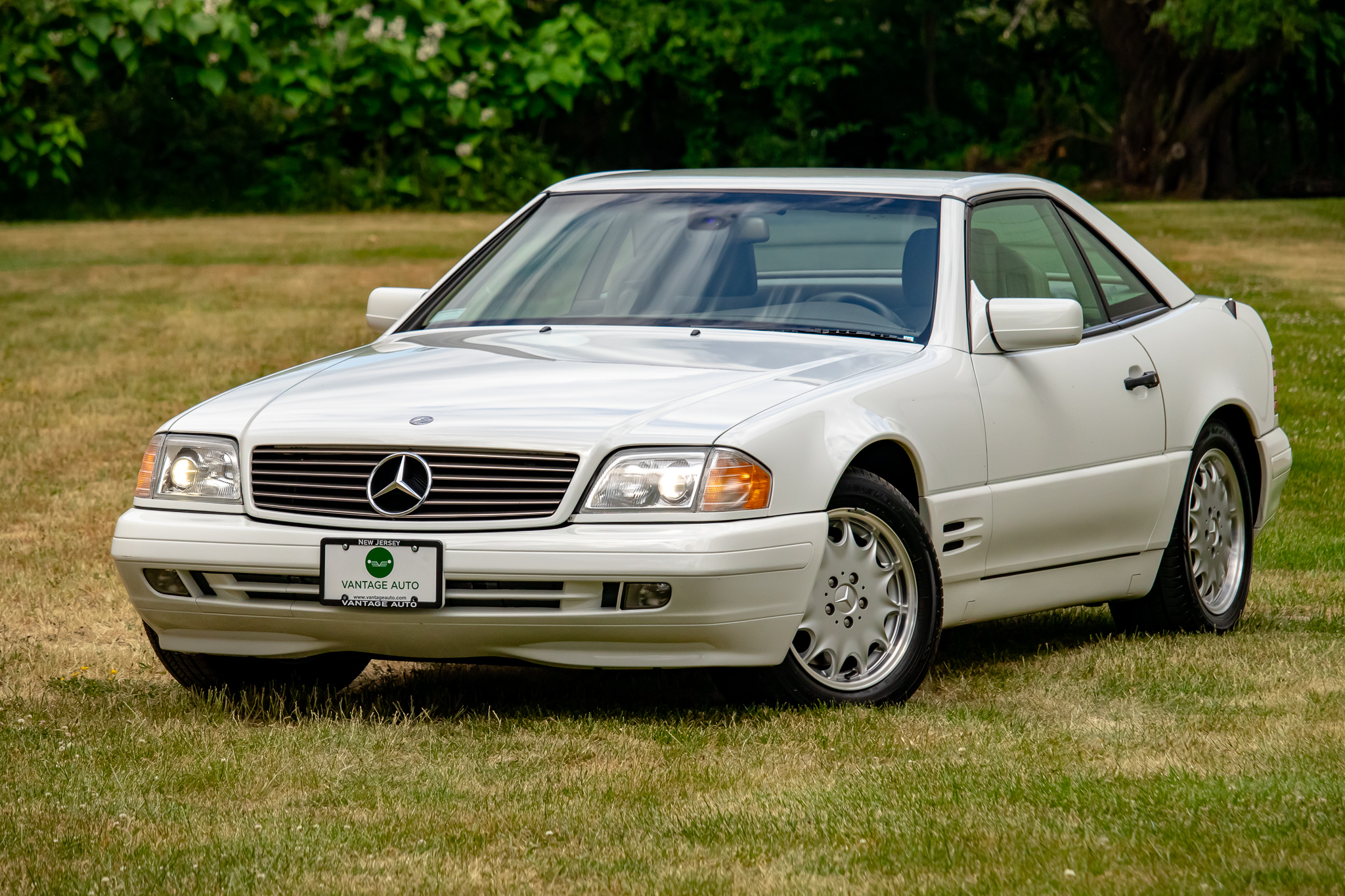 1998 Mercedes-Benz SL500 w/26k Miles — photo 1 of 40
